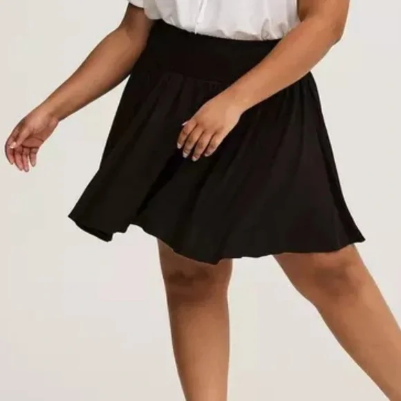 Lane Bryant Black Skater Skirt Plus Size 22/24 Stretch Pull-On Flowy - Picture 1 of 7